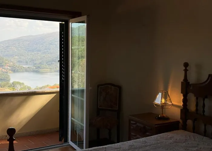 Casa De São Bento - Gerês Rio Caldo