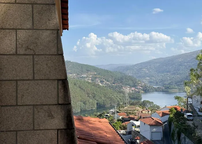 Casa De São Bento - Gerês * Rio Caldo